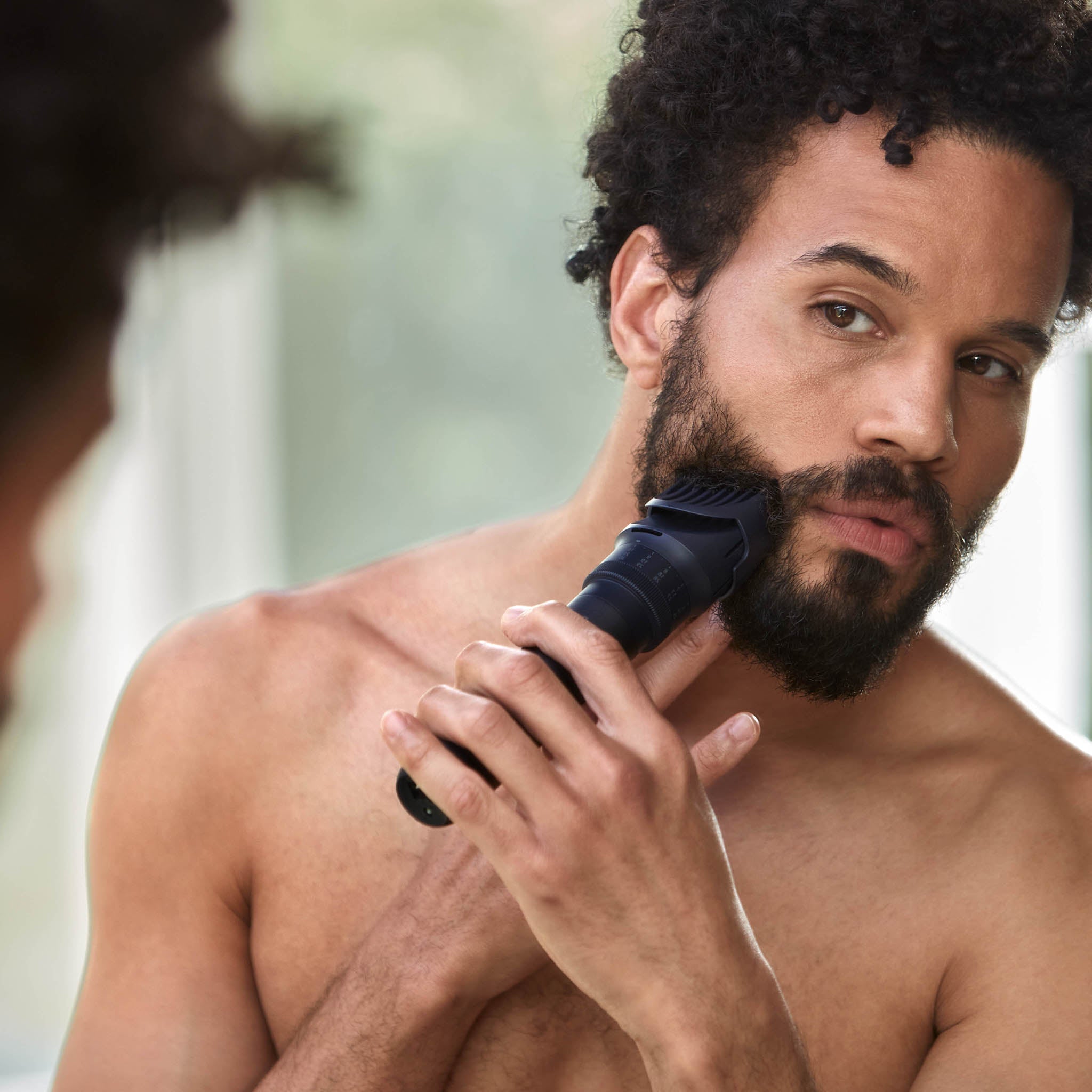 MultiShape Beard, Hair & Body Trimmer Starter Kit with 4 Combs (1-30mm)
